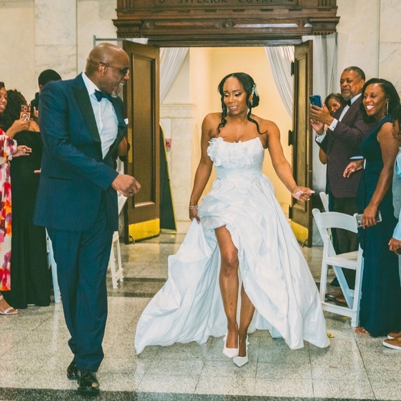 Bella Barnett Dresses & Skirts - Reception Dress
